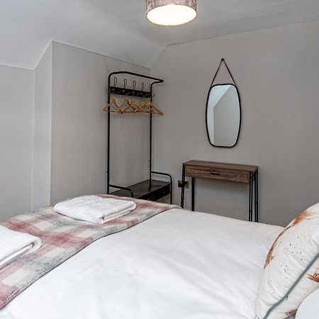 Villa Character Townhouse In Town Centre & Superb Views Dolgellau Exterior foto